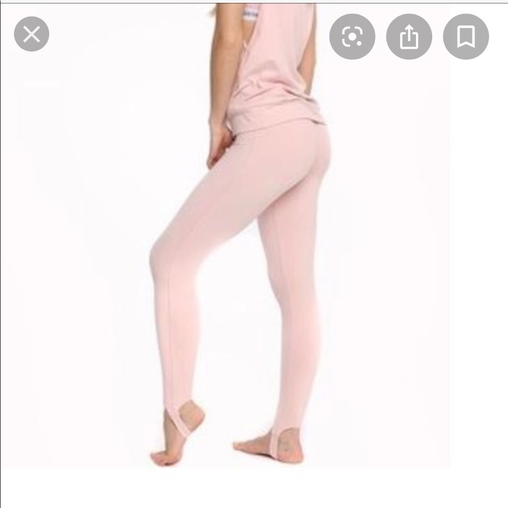 Kittenish Leggings